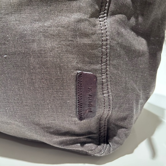 Property Of Brand Messenger Bag, lots of pockets! - Picture 7 of 11